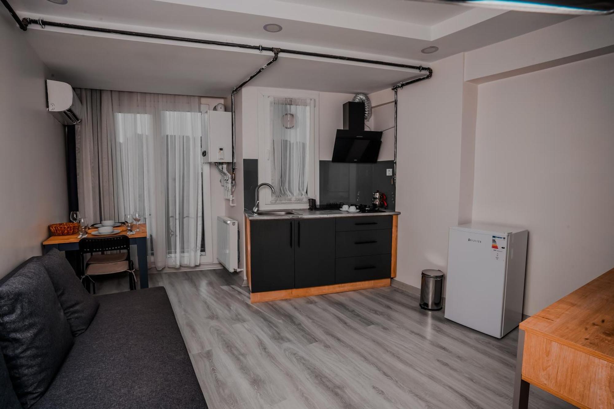 Neva Aparthotel *
